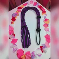 Látigo 77cm color lila con negro (302)