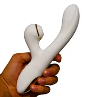 Diana - Vibrador Succionador 21cm (56)